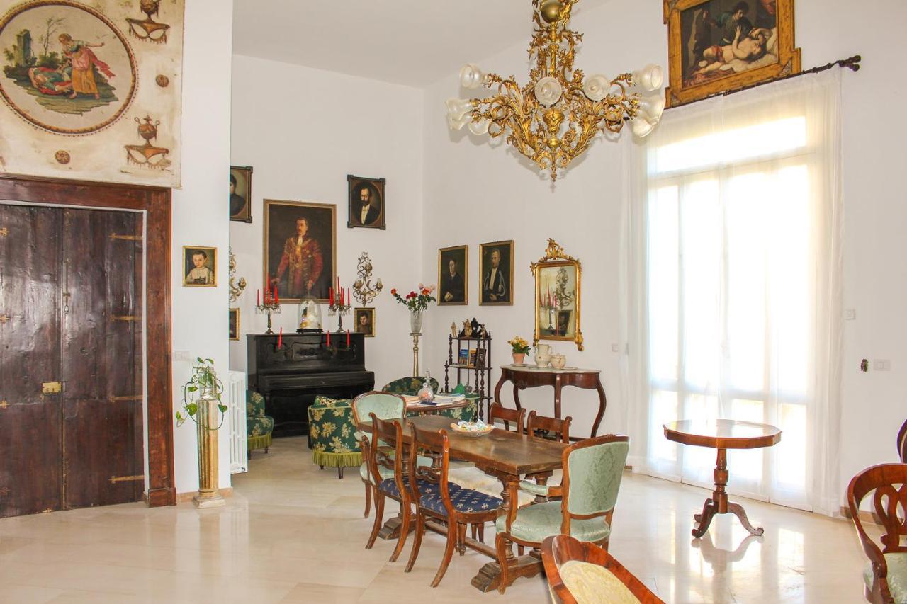 B&B Palazzo Sambiasi Lecce Ngoại thất bức ảnh