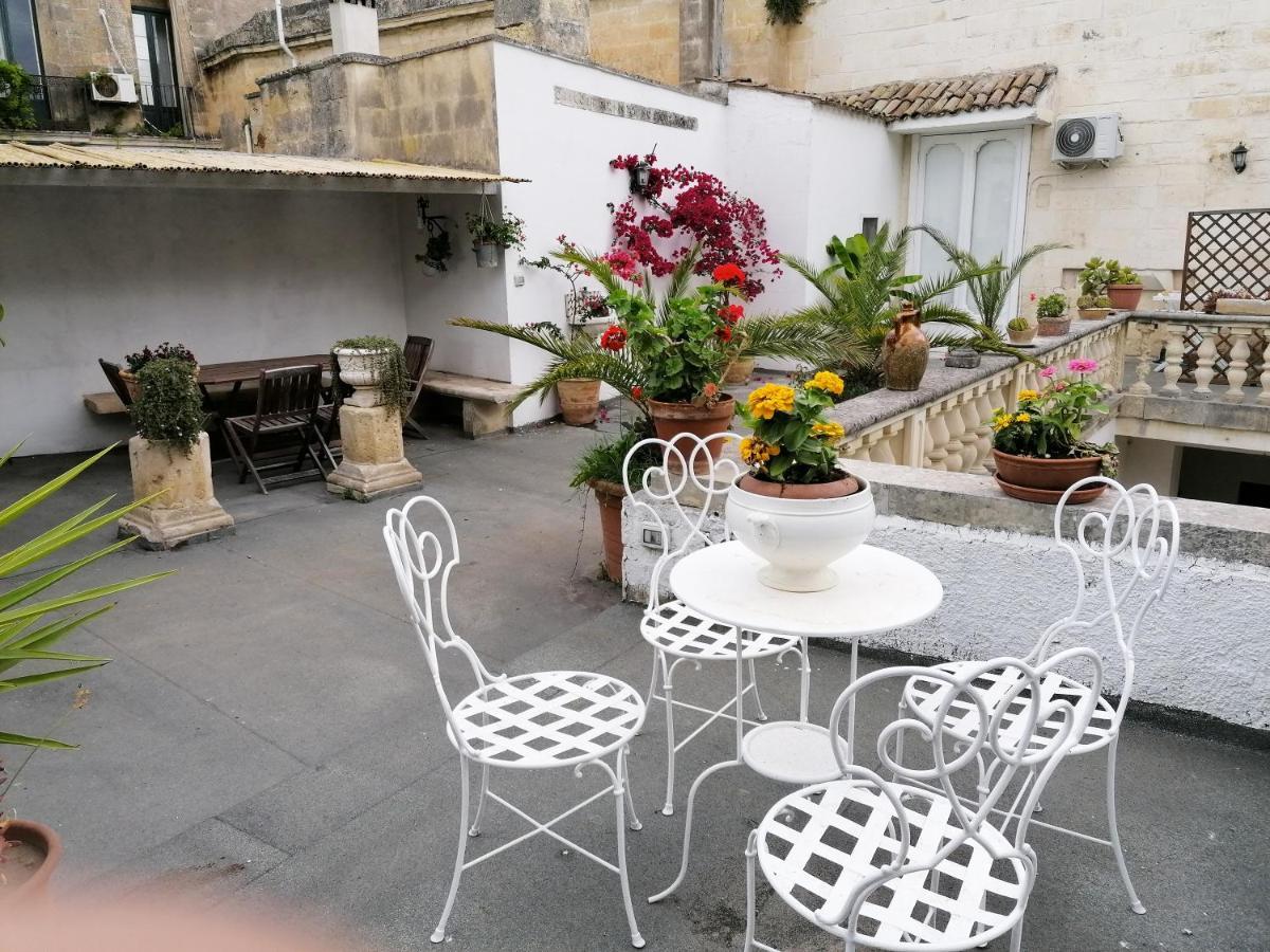 B&B Palazzo Sambiasi Lecce Ngoại thất bức ảnh