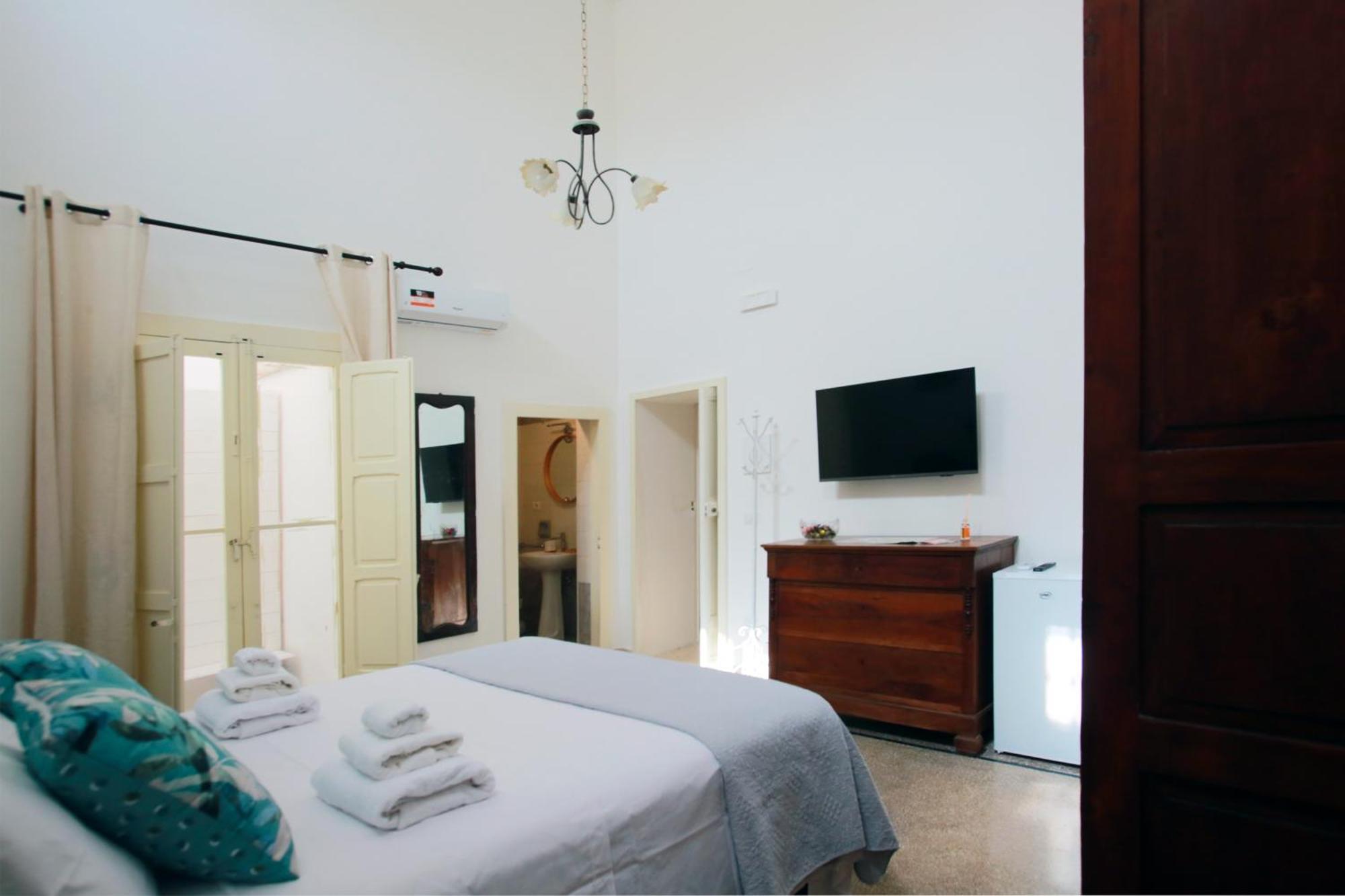 B&B Palazzo Sambiasi Lecce Ngoại thất bức ảnh