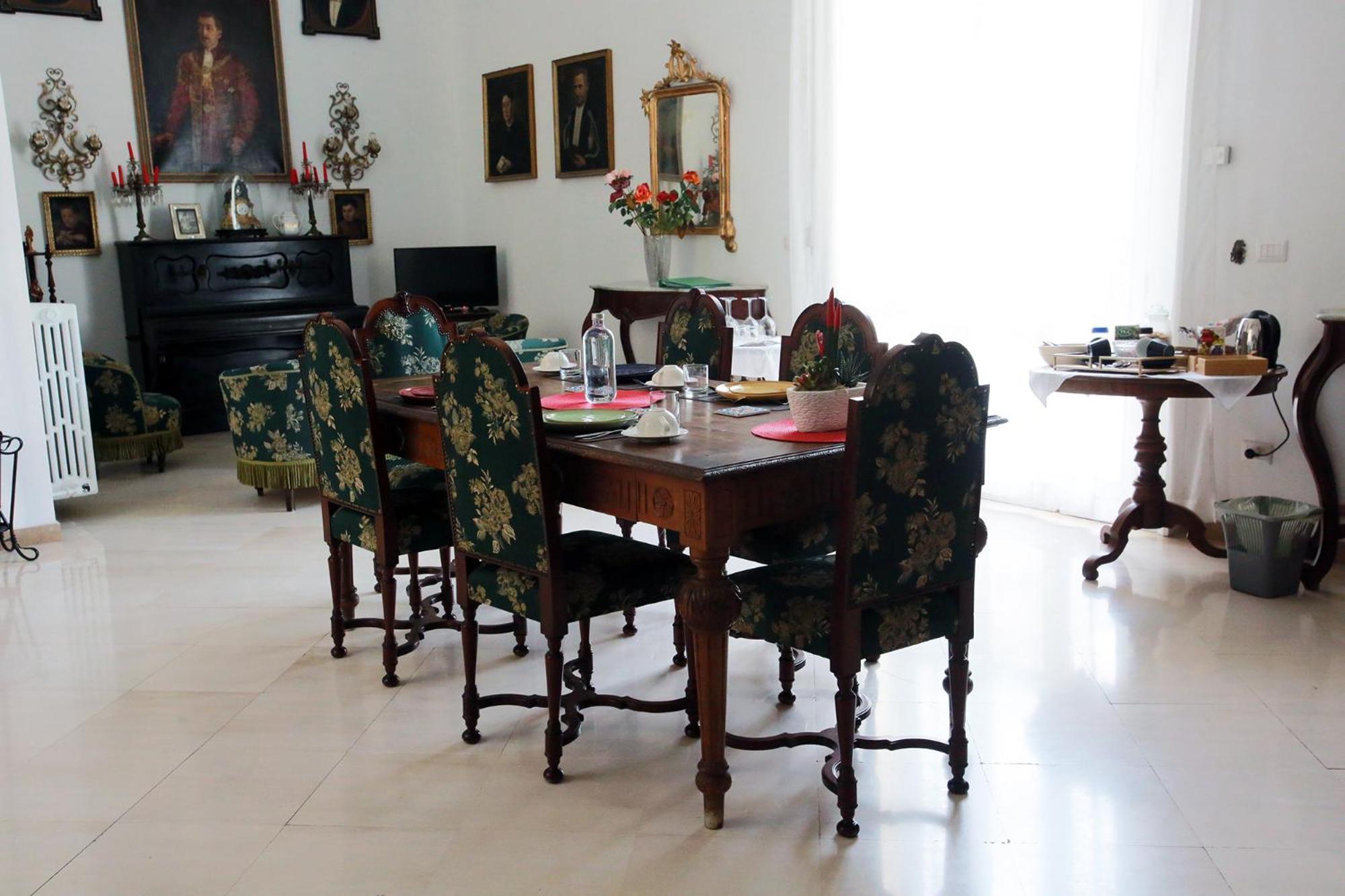B&B Palazzo Sambiasi Lecce Phòng bức ảnh
